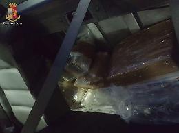 In viaggio con la droga: "corriere" ciociaro fermato in A1 con 36 kg di hashish