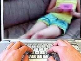 Foto pedopornografiche, a processo padre e figlio: affidata la consulenza sui pc