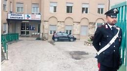 Carabinieri in ospedale per scovare i "furbetti del cartellino"