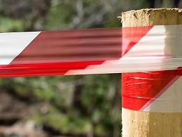Lavatoio pericolante ma luogo di ritrovo: rischi per gli adolescenti