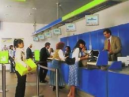 Va a riscuotere denaro alle Poste ma i soldi non sono i suoi: arrestato