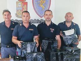 In viaggio con 246 chili sigarette di contrabbando: multa milionaria