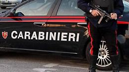 Picchiato, legato e imbavagliato: caccia ai banditi dell'Audi nera