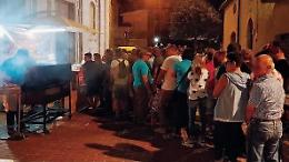 Accusa un malore e muore: tragedia durante la sagra di paese