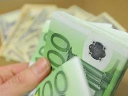 Shopping al mercato con soldi falsi: tre romani in manette