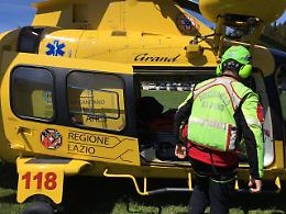 Cade in un burrone: settantatreenne salvata in elicottero dal Soccorso alpino