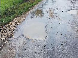 Veroli, strade a pezzi in zona Campello: amministrazione sotto accusa