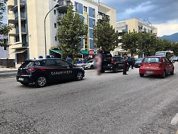 Uomo investito in via Garigliano: ambulanza e carabinieri sul posto