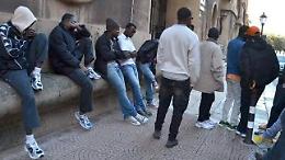 Lotta all'immigrazione irregolare: quattro espulsioni in una settimana