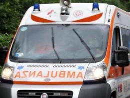 Si accascia sotto gli occhi della figlia: ecco chi è la giovane mamma morta
