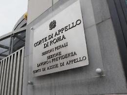 Droga negli slip e piante di marijuana: commerciante assolto dopo 12 anni