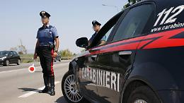 A bordo della sua auto con la revisione falsa, rumeno finisce nei guai