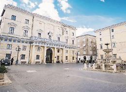 Casa abusiva e ordinanza di sgombero, la famiglia si appella a Mattarella