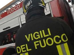 Sora, cadono pezzi di cornicione: paura e transenne in via Ferri