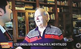 Fernando D'Amata insiste: in tv difende ancora i vitalizi. E spiega perché