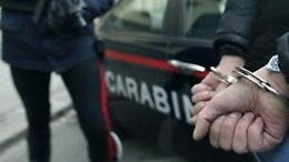 Trovato in possesso di armi e munizioni rubate: in manette