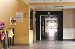 Veroli, dopo i raid dei ladri pulite tutte le aule: si torna a scuola