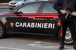 Rumeno ubriaco si masturba in piazza: dopo lo sconcerto scatta la denuncia