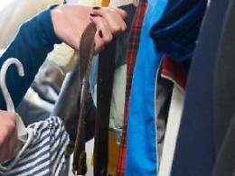 Studentesse minorenni fanno shopping senza pagare: entrambe in manette