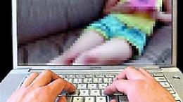 Foto pedopornografiche sui pc, assolti padre e figlio: quei file non sono i loro