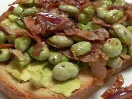 Stasera si rinnova la tradizione: il passato rivive con le fave dei morti