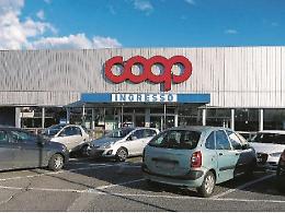 Crisi supermercati, Unicoop ribadisce: chiudiamo quattro negozi