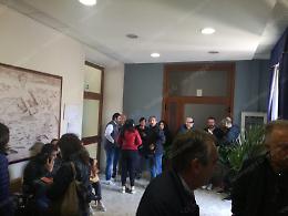 Cassino: gli ausiliari occupano il Comune: prorogato il pagamento della sosta