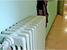 "Termosifoni spenti, istituzioni assenti": la protesta degli studenti