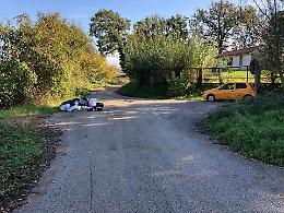 Abbandonano rifiuti, ma vengono incastrati dalle... bollette. Due identificati