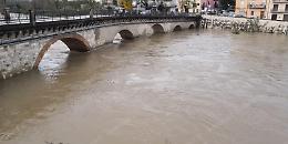 Pontecorvo, fiume Liri in piena: chiuso il ponte. Città divisa in due