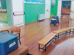 Piove nell'asilo, bambini a casa e genitori in rivolta: "E' una vergogna!"