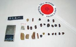 A scuola con zaino, libri e droga: segnalati due studenti