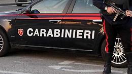 Rubano superalcolici e alimenti da un supermercato: arrestati tre georgiani