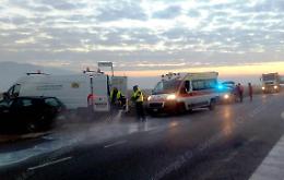 Incidente all'alba sulla Casilina: tamponamento a catena nella nebbia