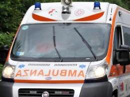 18enne si da fuoco in un parcheggio: il padre si era ucciso così cinque anni fa