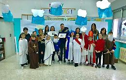 "Sara, un angelo con la bandana" a sostegno dei bambini, donati due computer