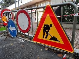 Strade e marciapiedi da incubo: i cittadini chiedono sicurezza