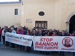Trisulti, marcia sulla Certosa: "abbraccio" contro le idee sovraniste di Bannon