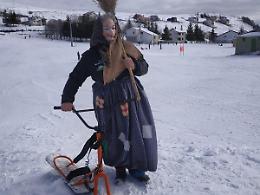 L'Epifania di Campo Staffi: la befana attiva in snowscoot
