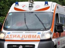 Inseguito dalla polizia cade e sbatte la testa: ladro muore sul colpo