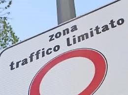 Ztl e auto ibride: le preoccupazioni dei sindaci dopo la manovra del Governo
