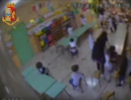 Maltrattamenti all'asilo: tentativo di linciaggio per una delle maestre sospese