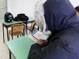Scuola, aule fredde e proteste degli studenti: tecnici al lavoro