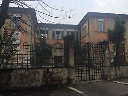 Scuola svaligiata di pc e tablet, la comunità si mobilita con le donazioni