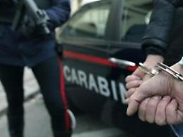 Aggredisce la compagna con un coltello: galeotto fu quel video hard