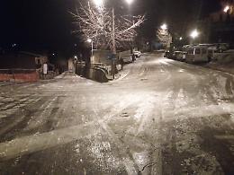 Incubo ghiaccio, dramma sulla superstrada: incidenti, code e disagi