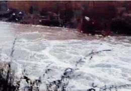 Ambiente avvelenato, nuove schiumate nell'Alabro e nel Sacco