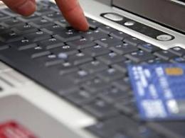 Frode informatica e phishing, sgominata banda del capoluogo: tre arresti