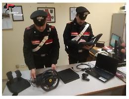 Giovane ladro con la passione per la play station: scoperto e denunciato