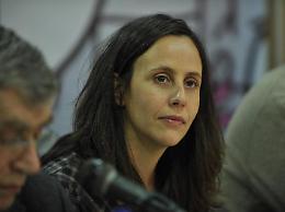 Sara Battisti sottoscrive la proposta di legge per il contrasto all'omotransfobia